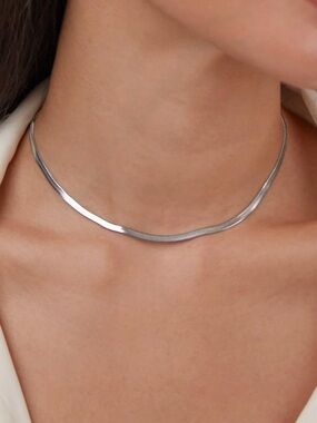 Sarya Snake Chain Minimal Silver Necklace • Water Resistant